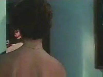 תלמיד סרטי מין חינם ג'ינג'י נדפק בשני חורים.
