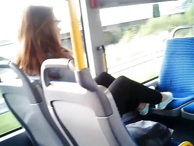 הג'נטלמן ללא סרטי סקס חינם אורגיות ספק אהב להזדיין עם שתי נשים.