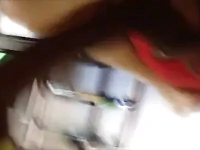 מעסה צעיר מצחצח את החור של בלונדינית לא סרטי סקס חינם ישראלים מוכרת עם זין ארוך.