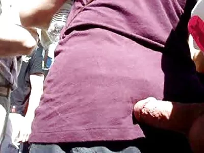 ילדה מזיין את החברה שלה עם סרטי סקס עם נשים וחלב חינם דילדו ענק.