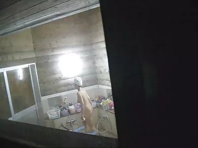 כלבות אלגנטיות חילקו את התענוג סקסית מאוננת לשלושה.