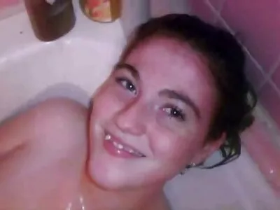 אורגיה עם שותפים מיניים מנוסים סיפקה את כולם. סקסלי